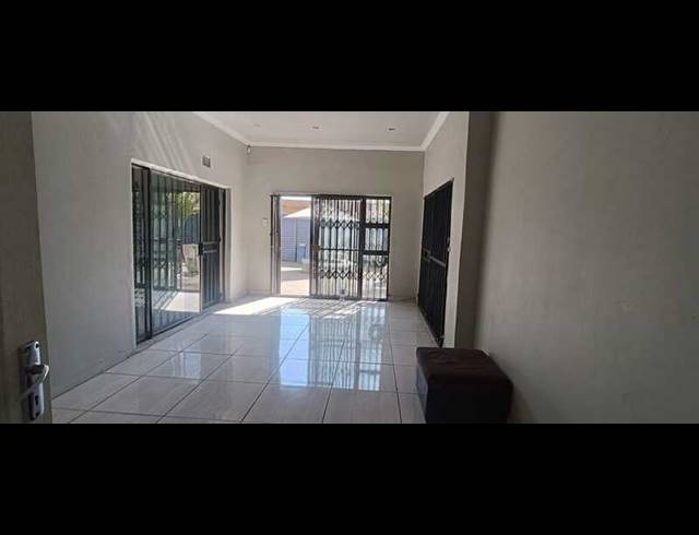 974M² BUSINESS FOR SALE IN VANDERBIJLPARK SE 7